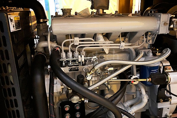 AKSA APD25A  в кожухе с АВР